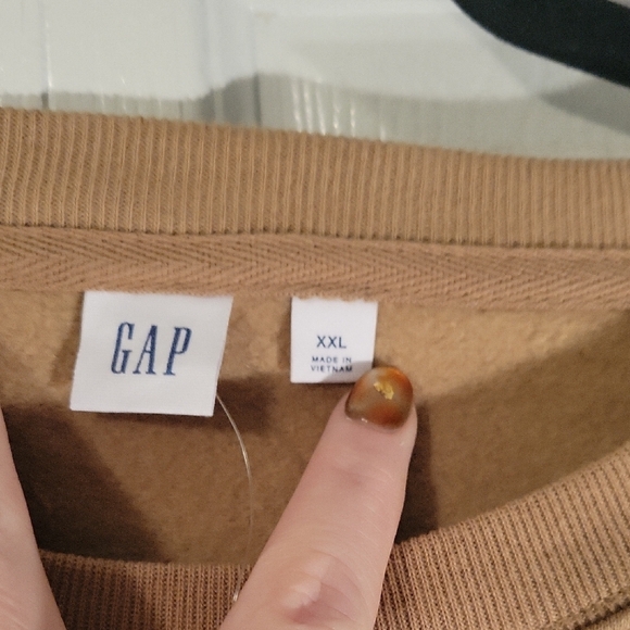 GAP Camel Sweatshirt with Logo - Picture 2 of 6